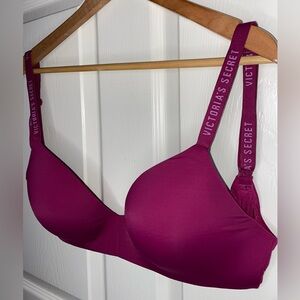 Victoria's Secret Fuchsia T-shirt Lightly Lined Wireless Bra Size 34DD